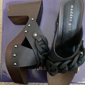 Madden Girl Chain Chunky Block Heel Square Toe Black
